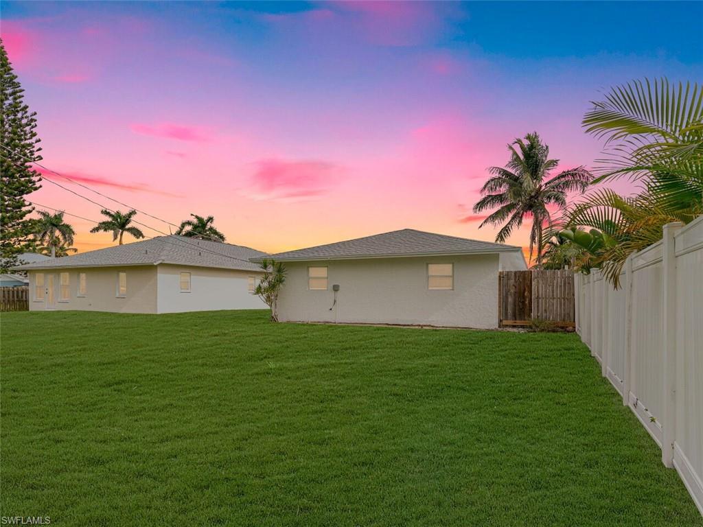 NAPLES PARK - Residential