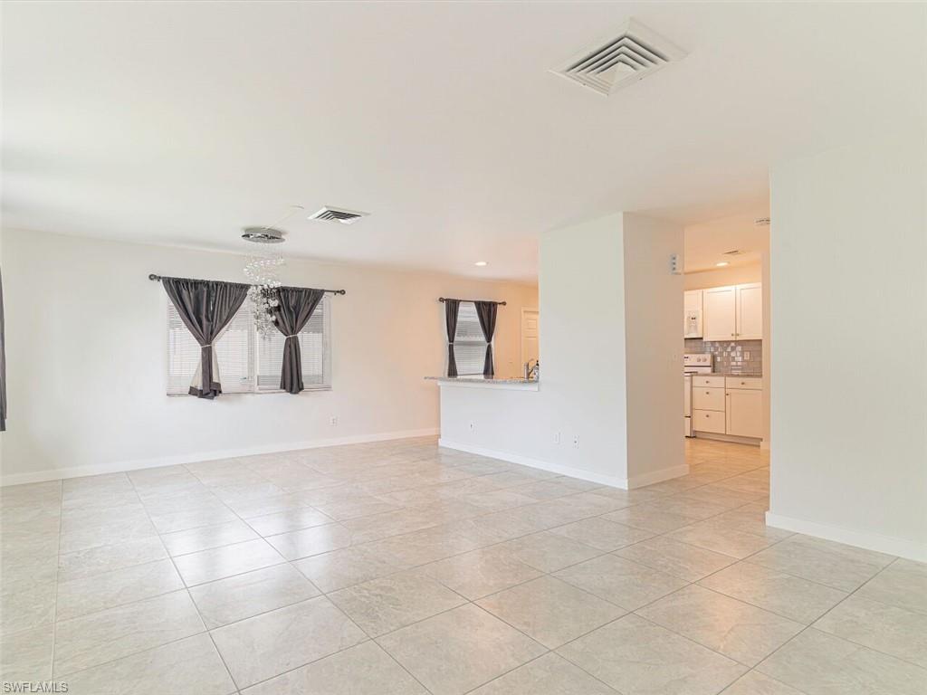 NAPLES PARK - Residential