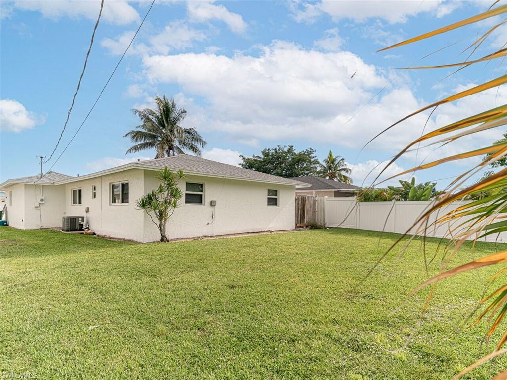 NAPLES PARK - Residential