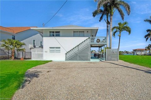 A home in NAPLES