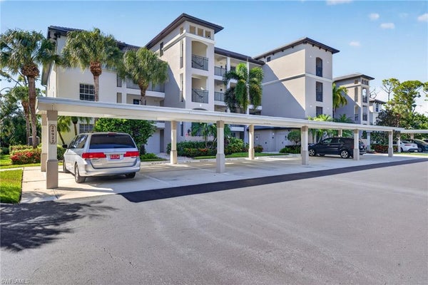 20922 ISLAND SOUND CIR UNIT 301, ESTERO, FL 33928 - Image 9dbb8060a6929366dae56cebc95fa40f/1317415595