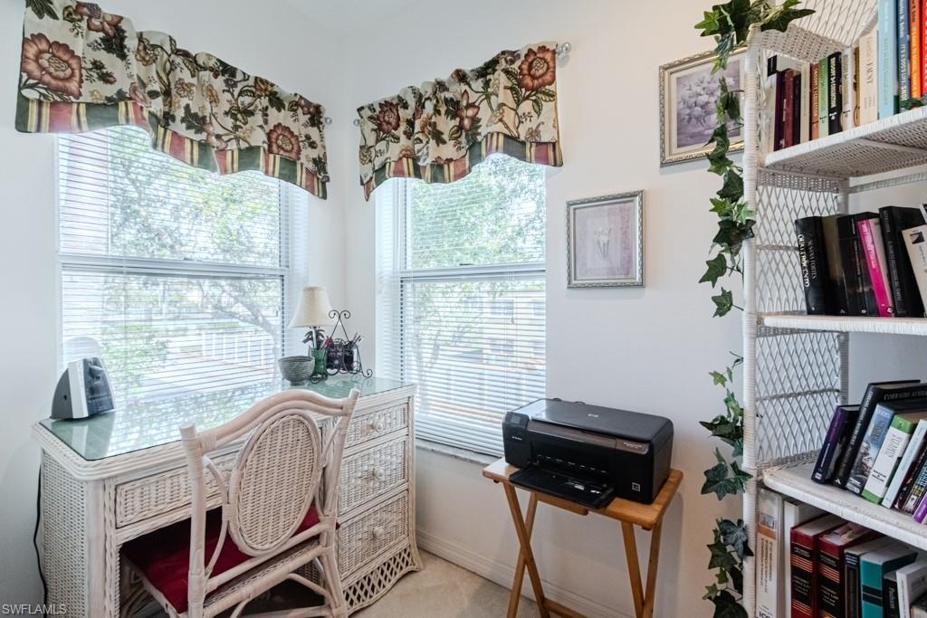 COUNTRY CLUB - Residential