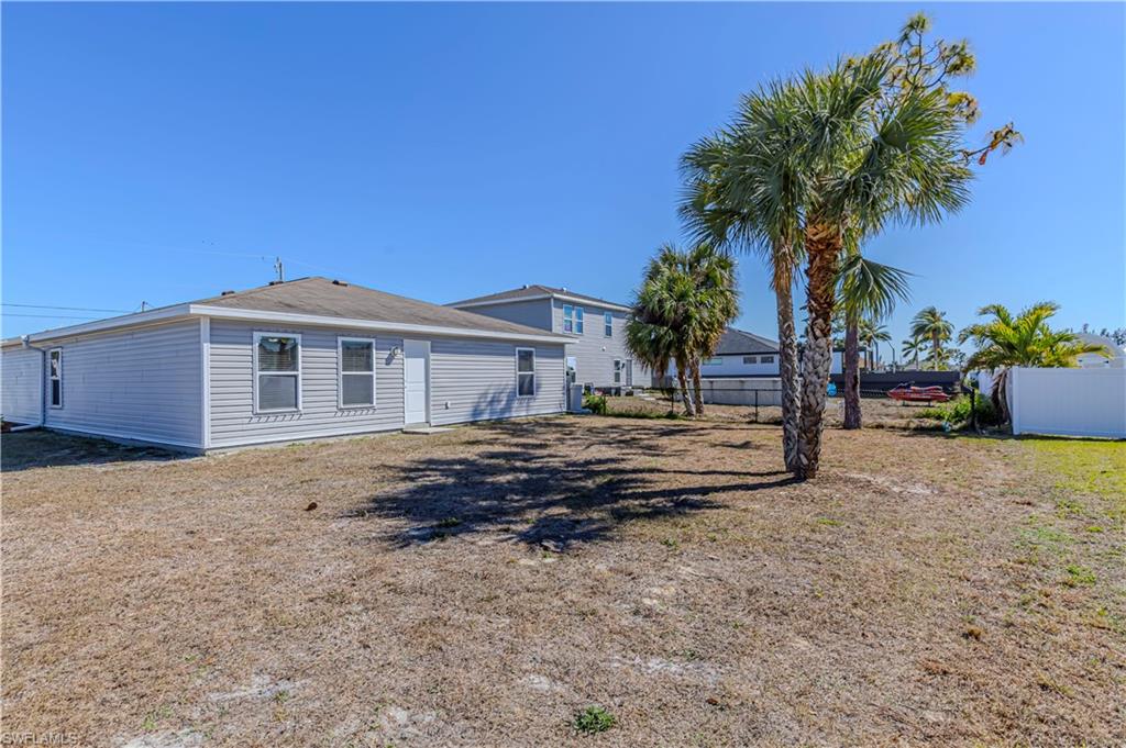 CAPE CORAL - Residential