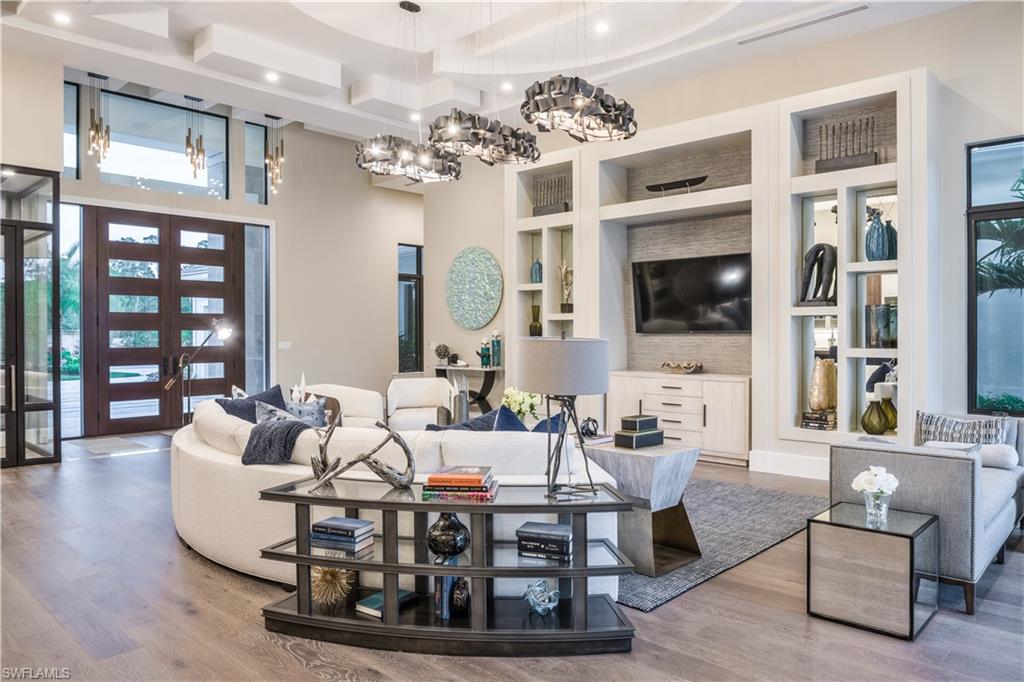 PINE RIDGE - Residential