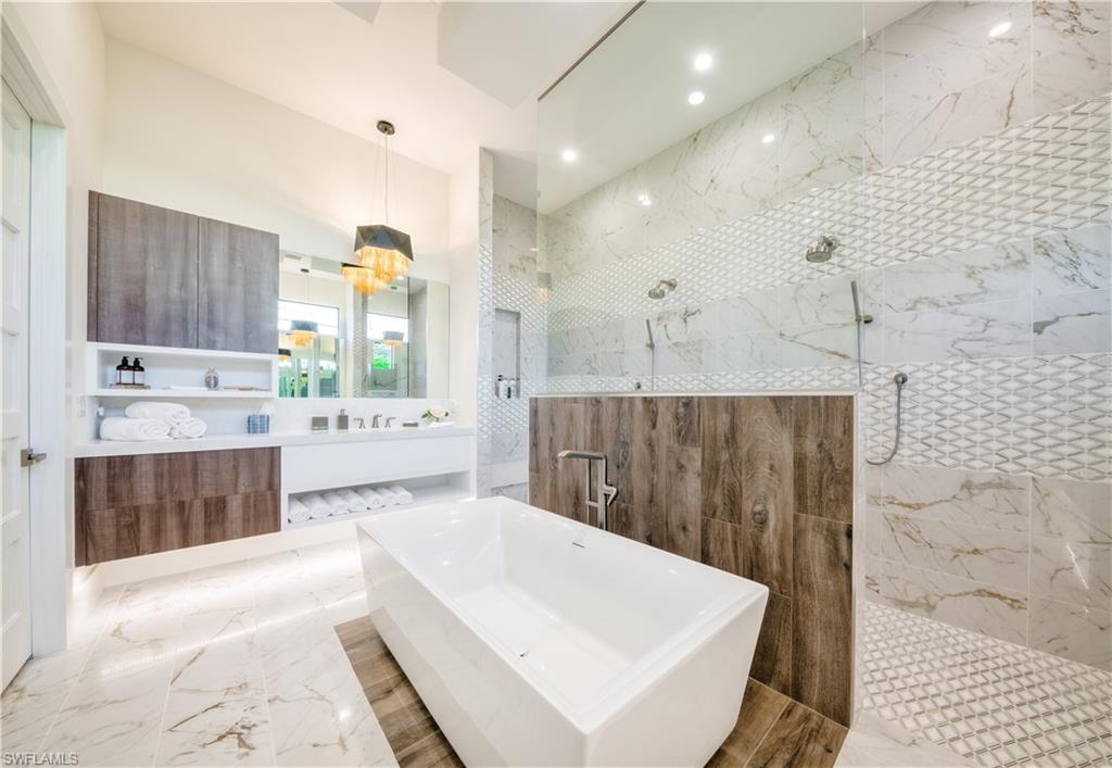 PINE RIDGE - Residential