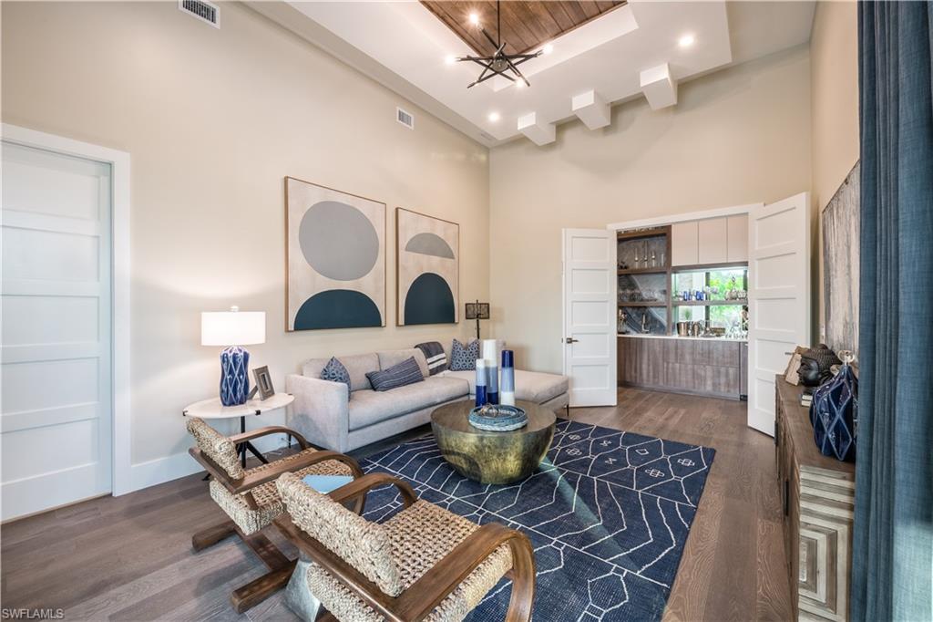 PINE RIDGE - Residential