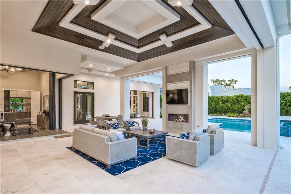 PINE RIDGE - Residential