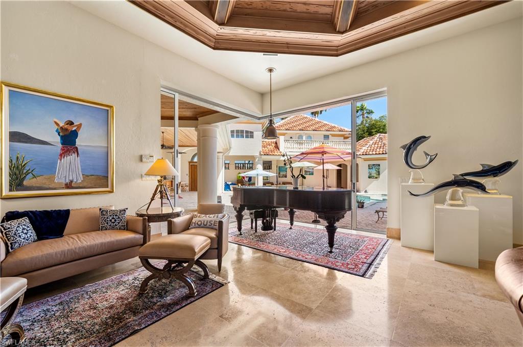 EDGEWATER - Residential