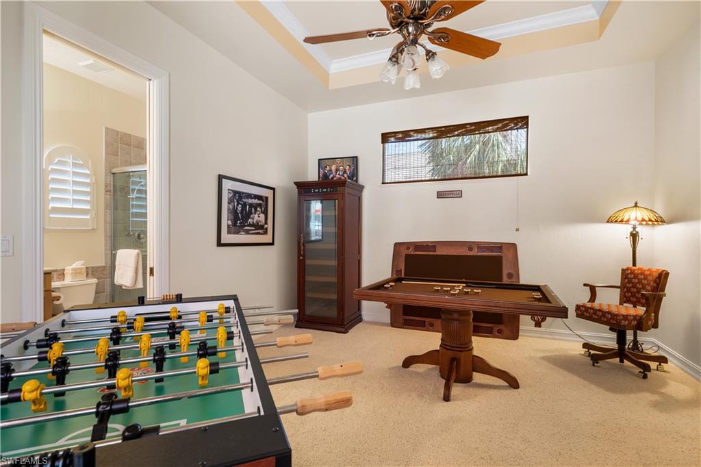 EDGEWATER - Residential