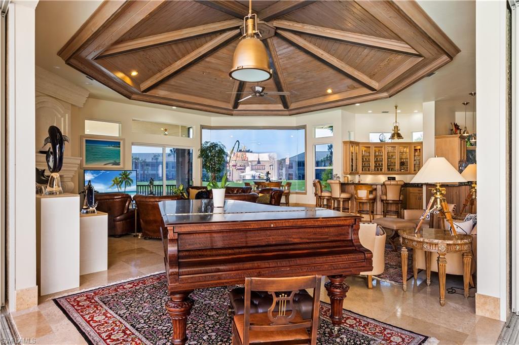 EDGEWATER - Residential