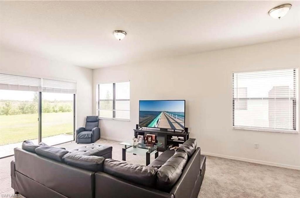 MAPLE RIDGE RESERVE - Residential