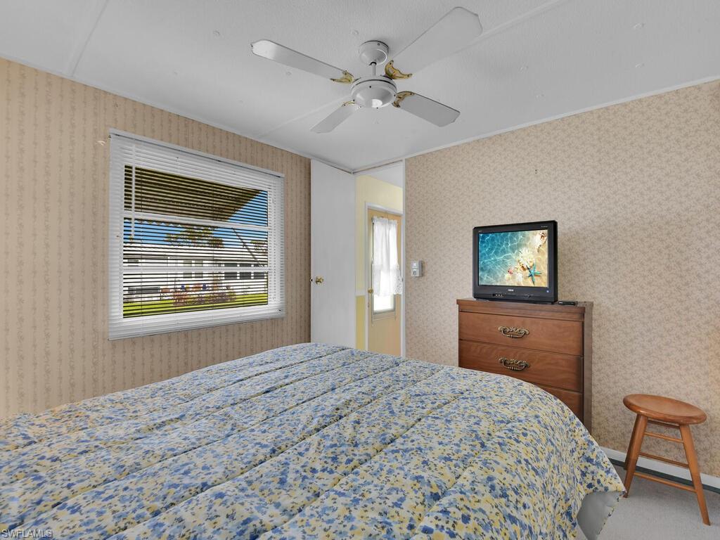 LAZY DAYS MOBILE VILLAGE - Residential