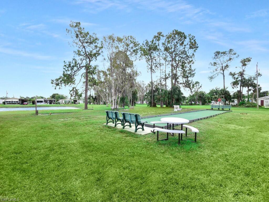 LAZY DAYS MOBILE VILLAGE - Residential