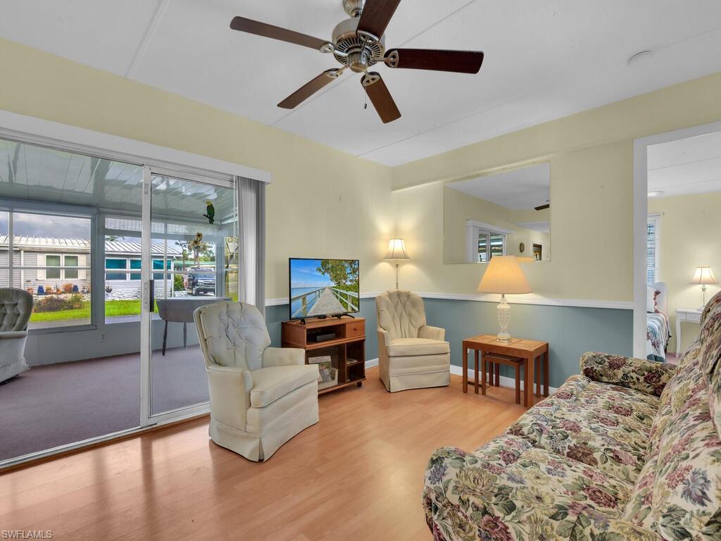 LAZY DAYS MOBILE VILLAGE - Residential