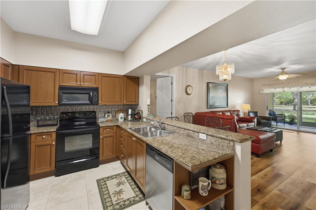 VILLAGIO - Residential Lease