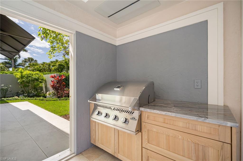 PINECREST AT PELICAN BAY - Residential