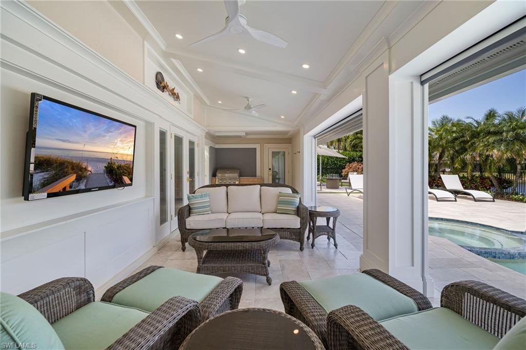 PINECREST AT PELICAN BAY - Residential