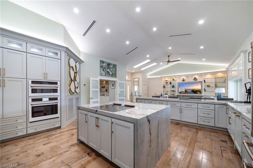 PINECREST AT PELICAN BAY - Residential