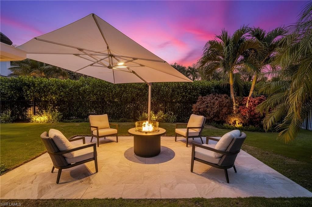 Photo of 805 Lake Vista CT, NAPLES, FL 34108 (MLS # 226005629)