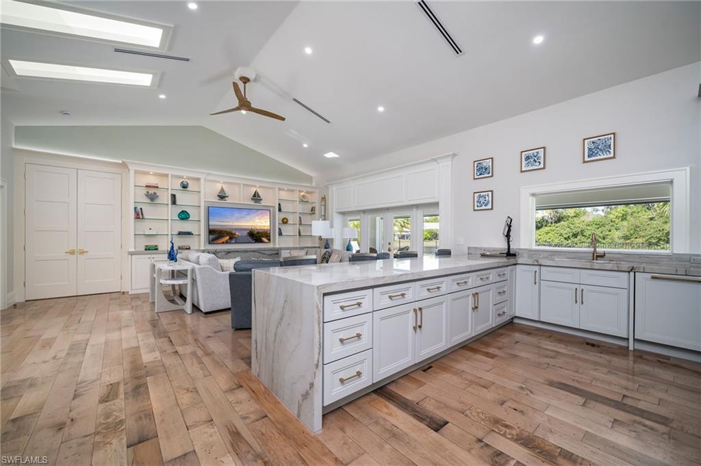 PINECREST AT PELICAN BAY - Residential