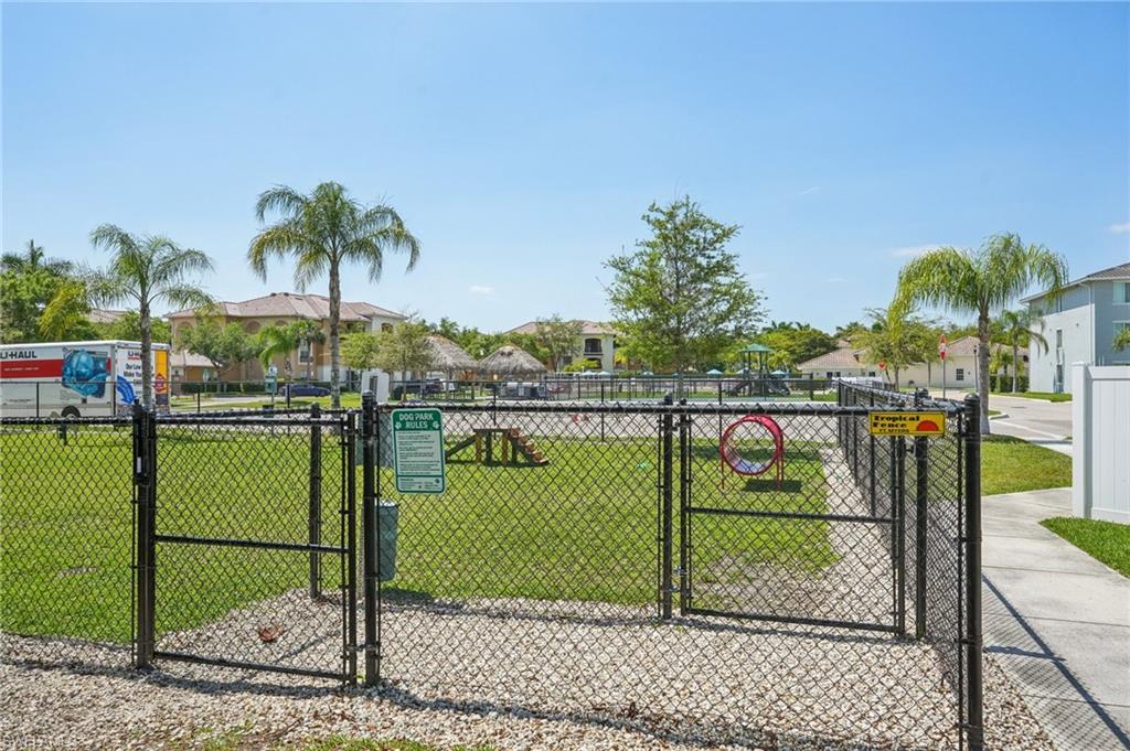 ISLES OF PORTO VISTA - Residential