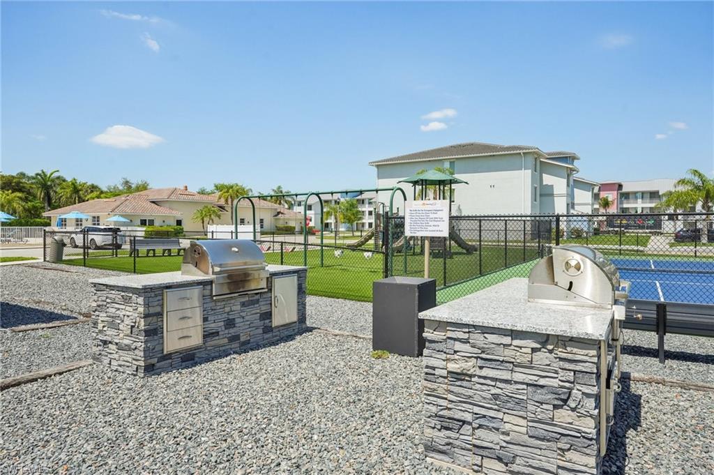 ISLES OF PORTO VISTA - Residential