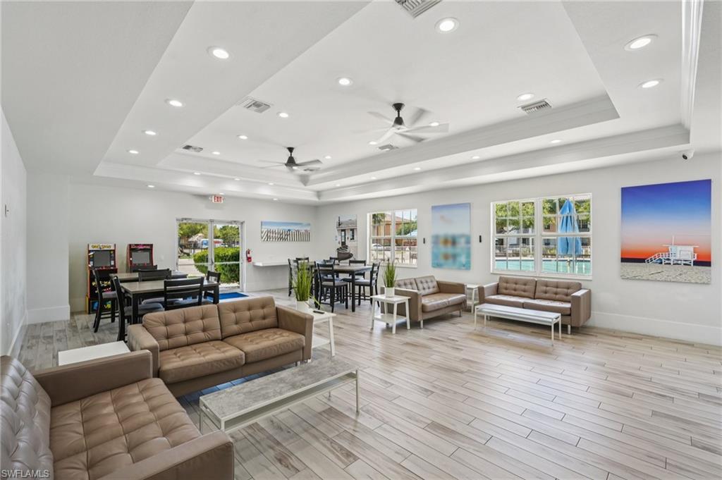 ISLES OF PORTO VISTA - Residential