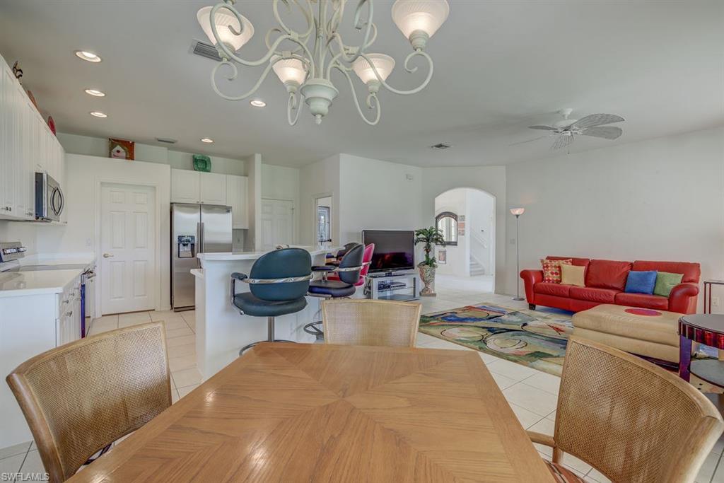 LAUREL LAKES - Residential