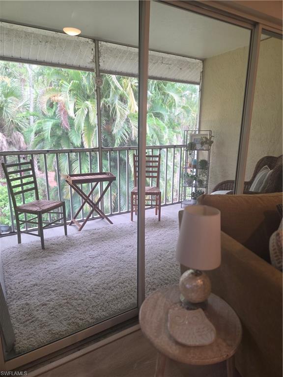 WOODMERE RACQUET CLUB - Residential