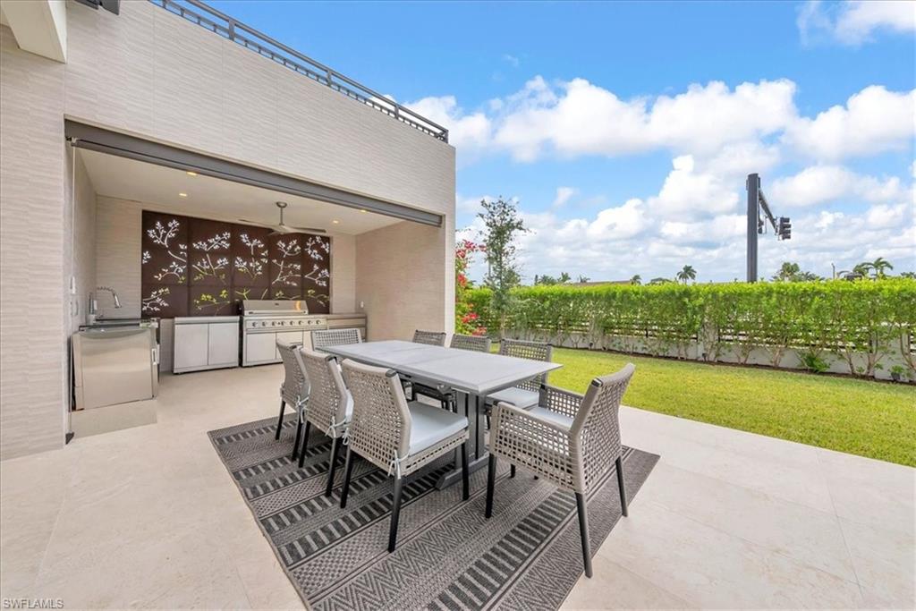 MARCO BEACH - Residential