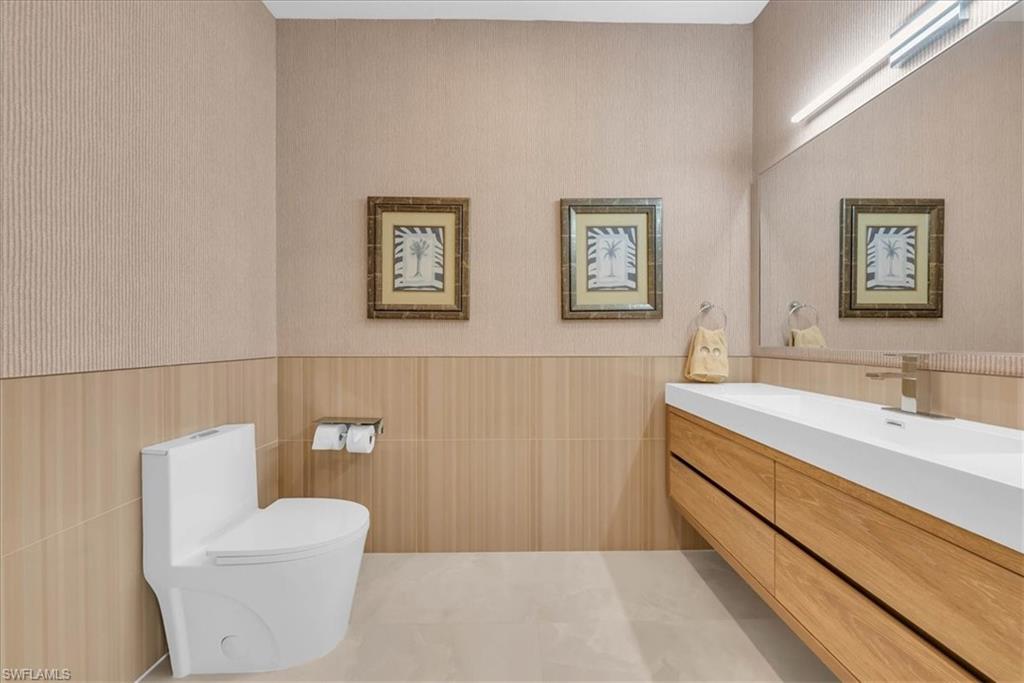 MARCO BEACH - Residential