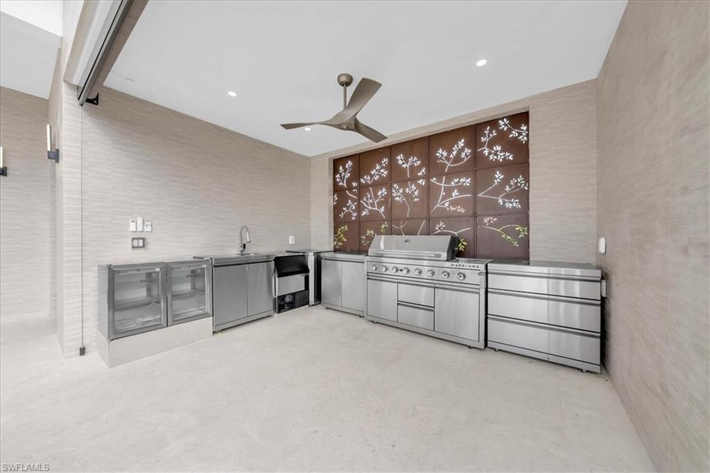 MARCO BEACH - Residential