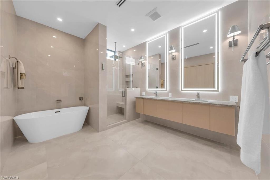 MARCO BEACH - Residential