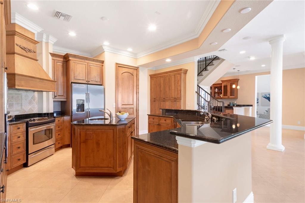 AQUALANE SHORES - Residential