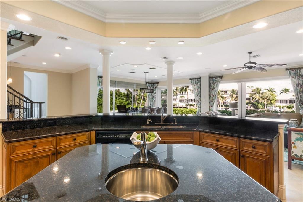 AQUALANE SHORES - Residential