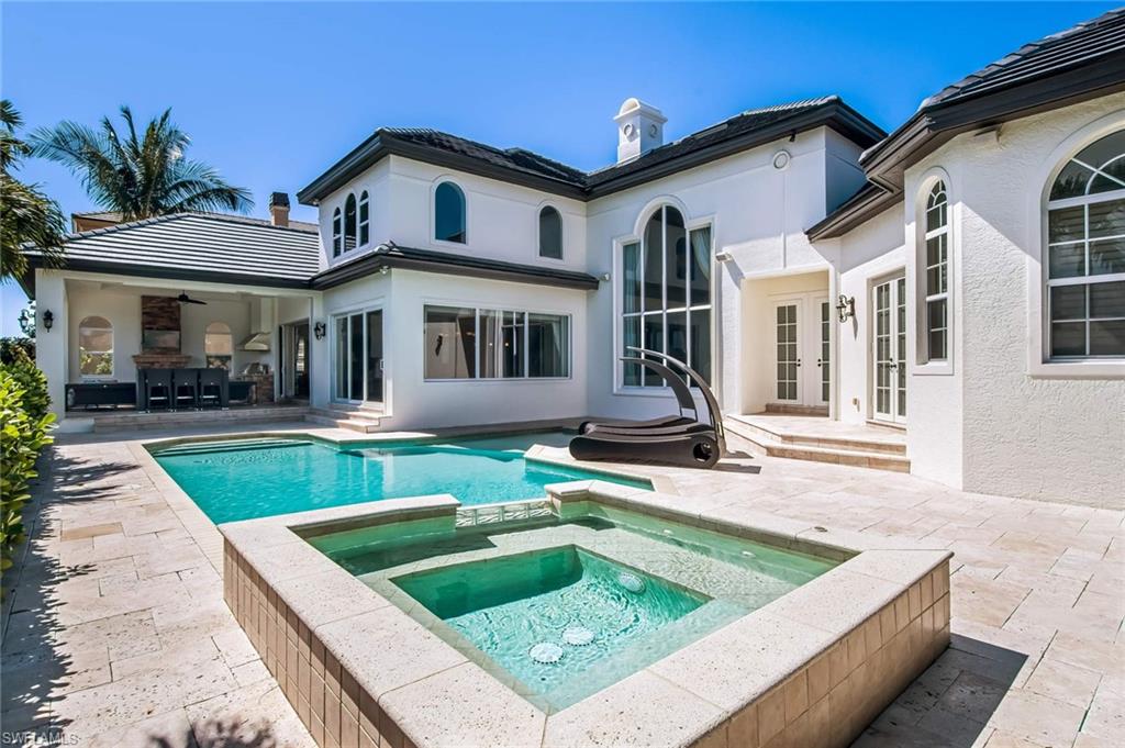 AQUALANE SHORES - Residential