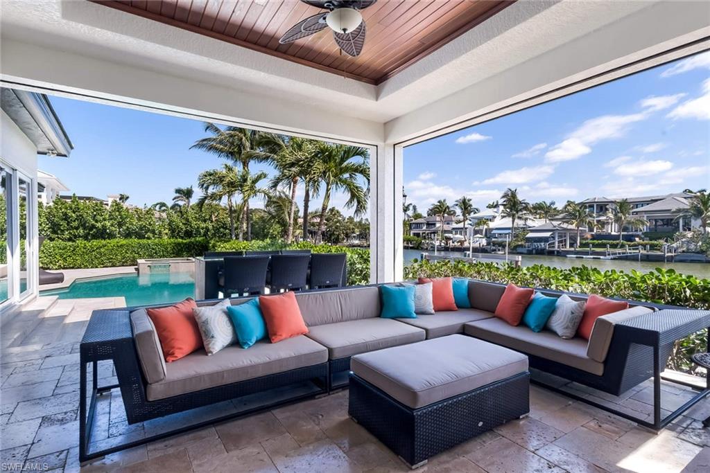 AQUALANE SHORES - Residential