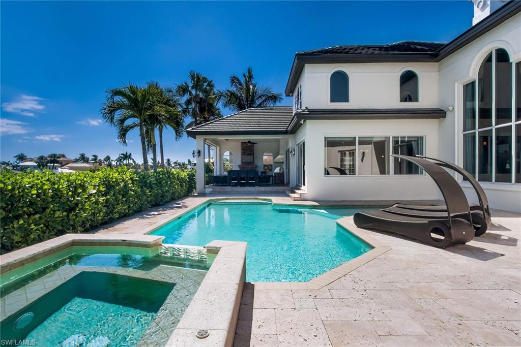 AQUALANE SHORES - Residential