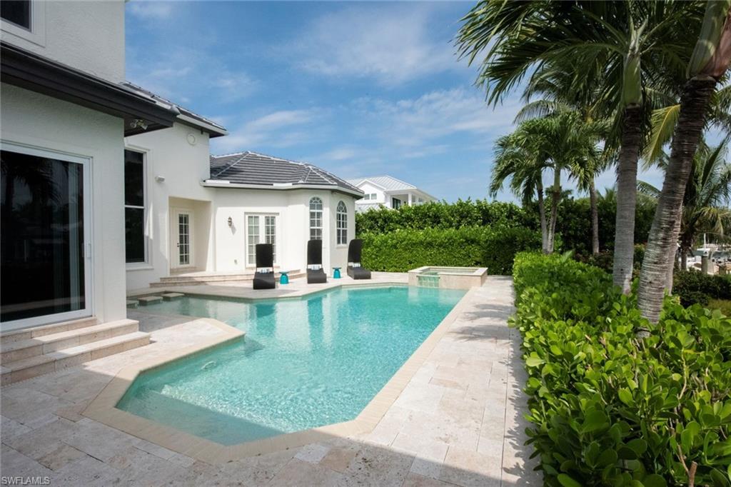 AQUALANE SHORES - Residential