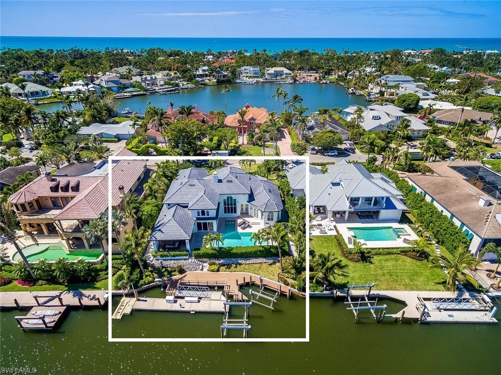 AQUALANE SHORES - Residential