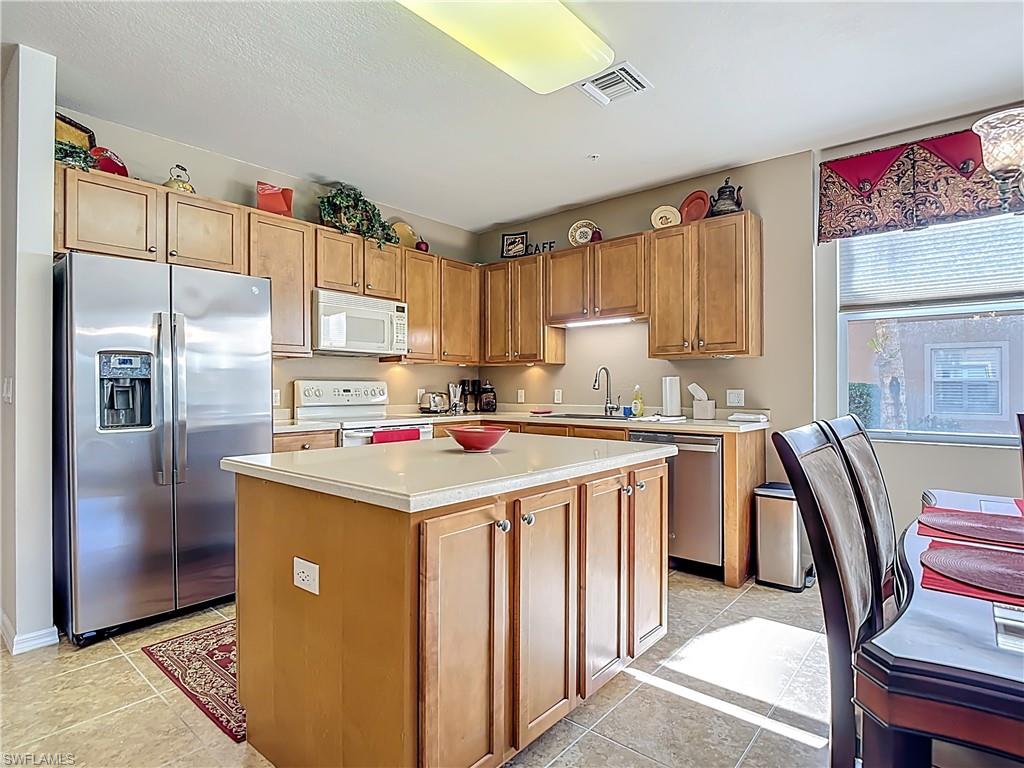 MARBELLA AT SPANISH WELLS - Residential Lease