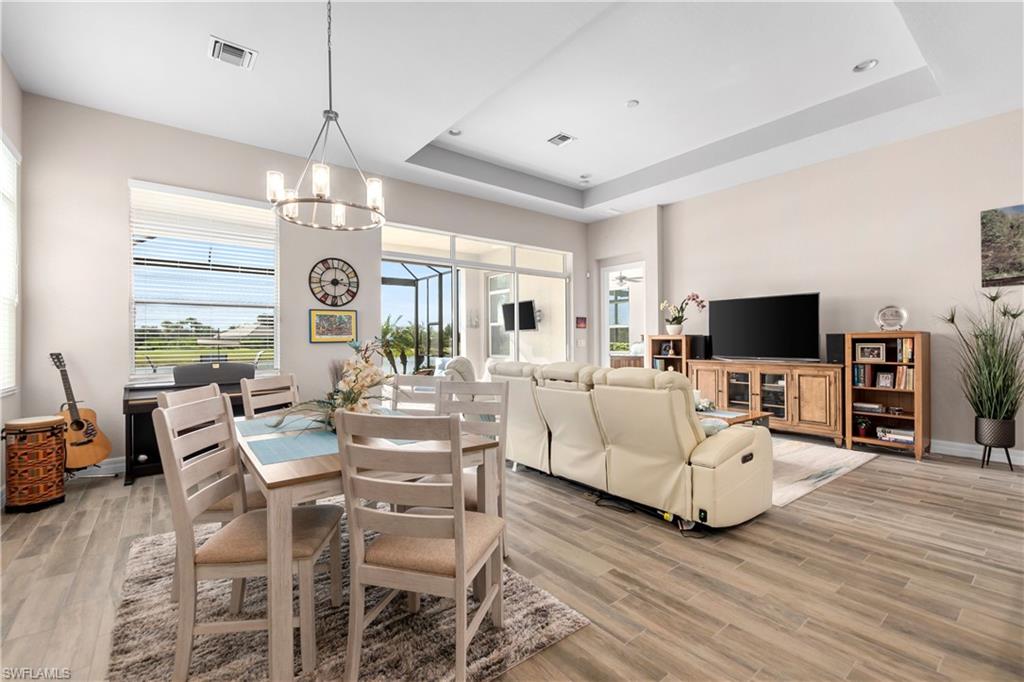 WILLOW RIDGE - Residential