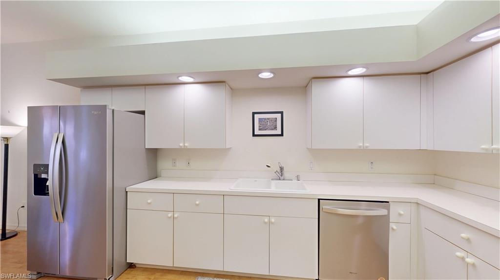 CYPRESS LAKE COUNTRY CLUB - Residential