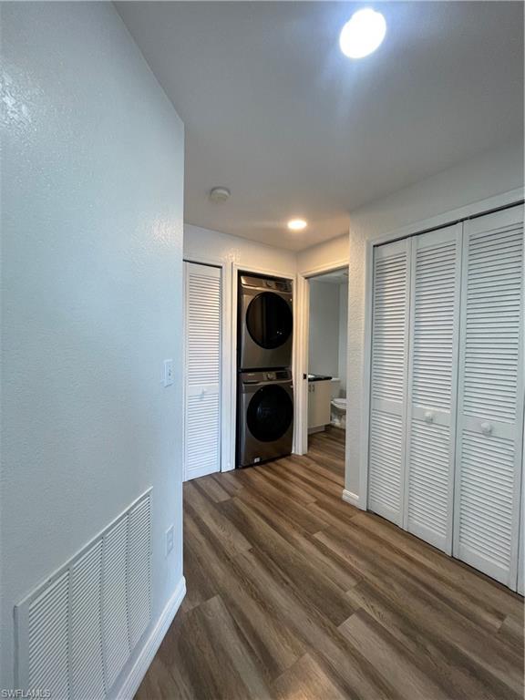 THE COVE AT SIX MILE - Residential Lease