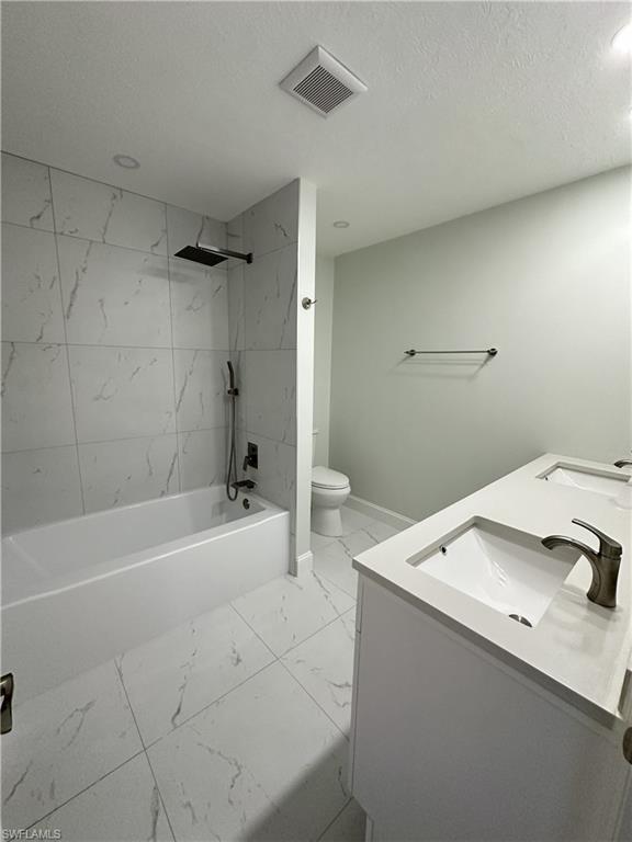 SPANISH GARDENS - Residential