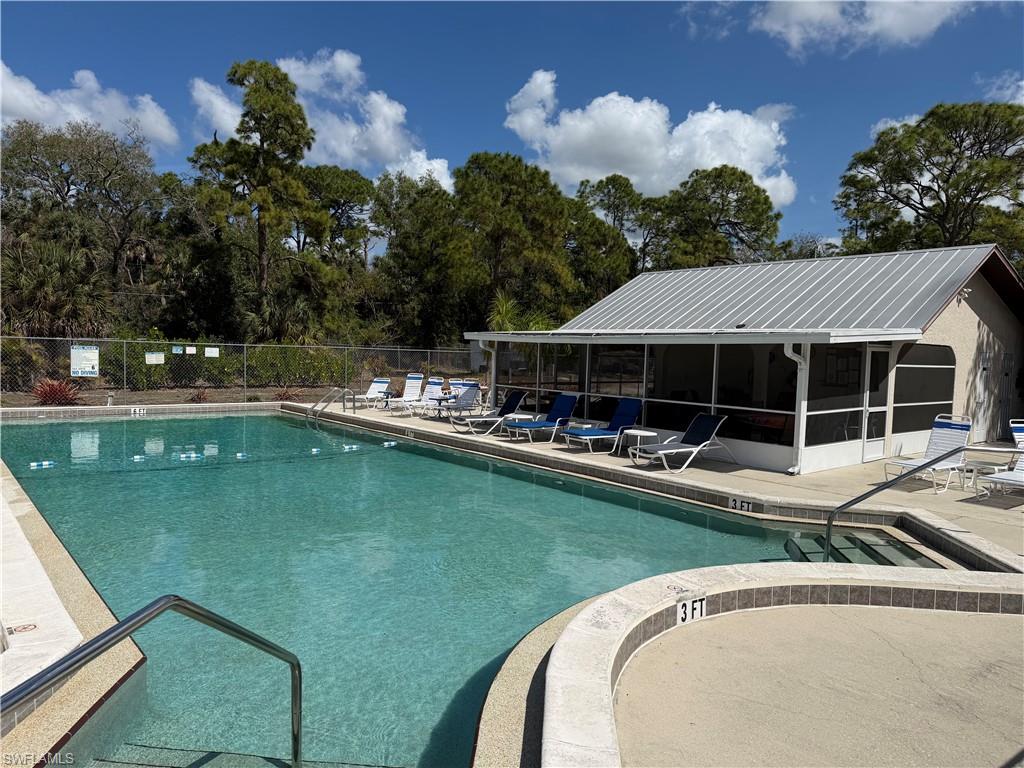 SPANISH GARDENS - Residential