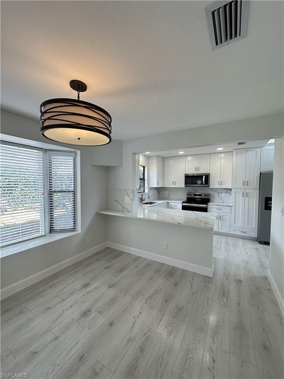 SPANISH GARDENS - Residential