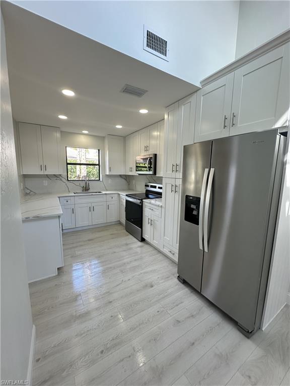 SPANISH GARDENS - Residential