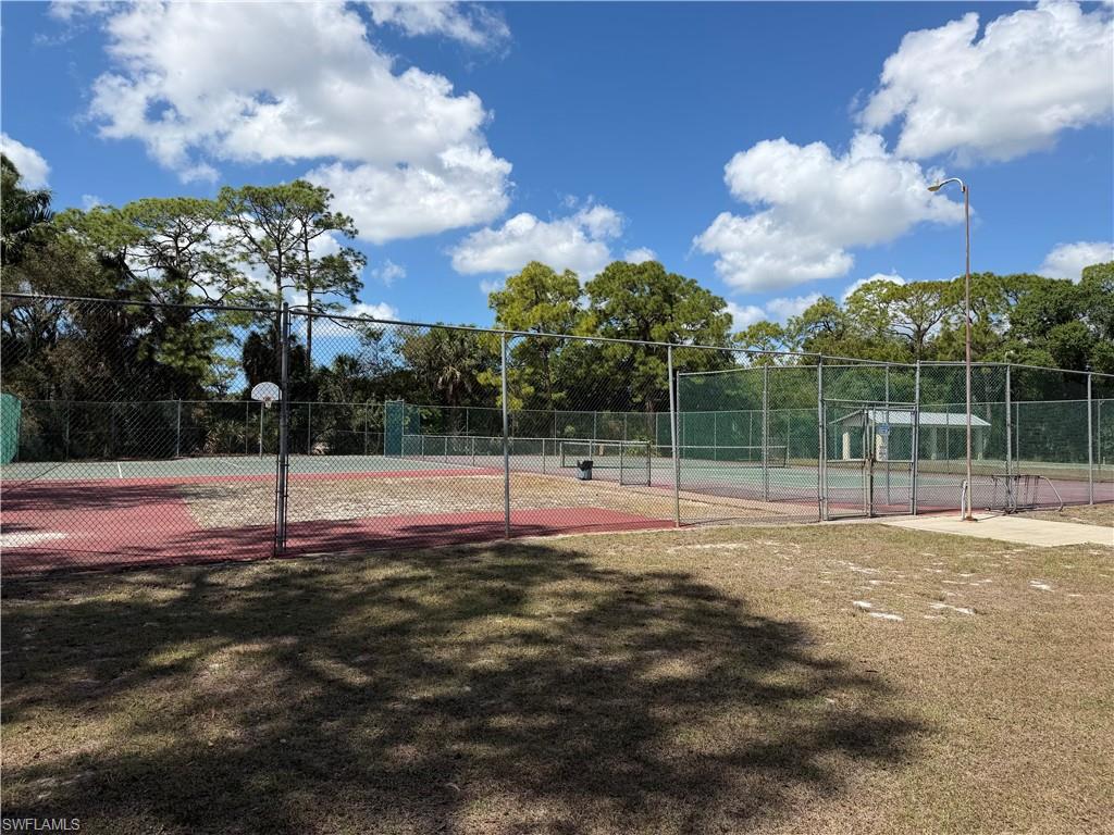 SPANISH GARDENS - Residential