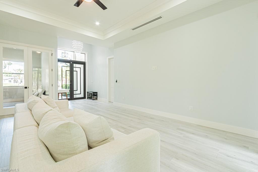 GOLDEN GATE ESTATES - Residential